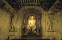 오피라이브 경주석굴암